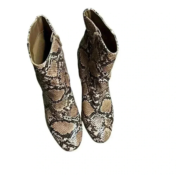 Madden Girl Brown/White Snake Print Buckle Zip Ankle Boot Sz.8.5 - Picture 3 of 5